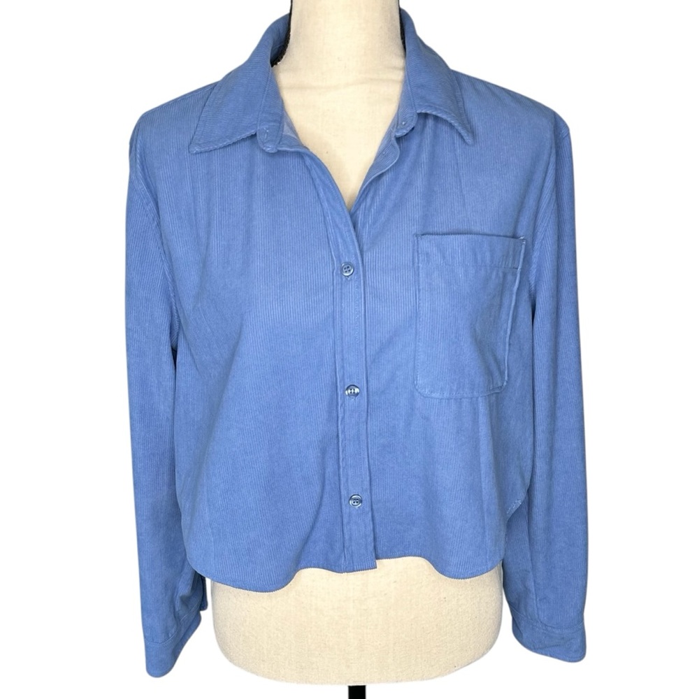 LOVE TREE Cropped Button Down Size Small Relaxed Fit Slouchy Casual Ribbed 90s